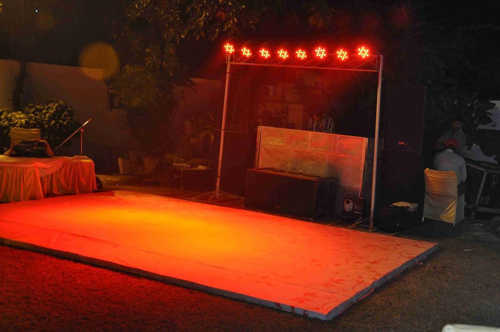 Hotel Kings Retreat Patiala Bagian luar foto