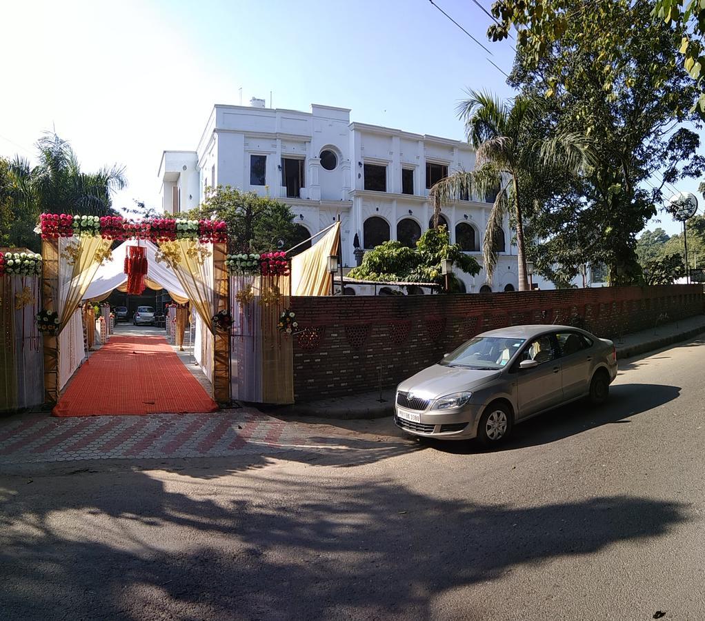 Hotel Kings Retreat Patiala Bagian luar foto
